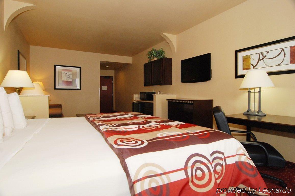 Quality Inn & Suites Buda Zimmer foto