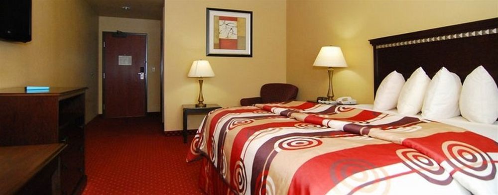 Quality Inn & Suites Buda Exterior foto